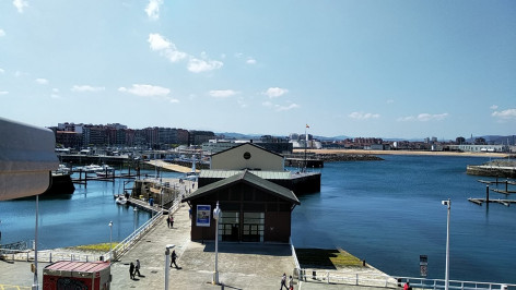 De nuevo online la cam del puerto deportivo de Gijón