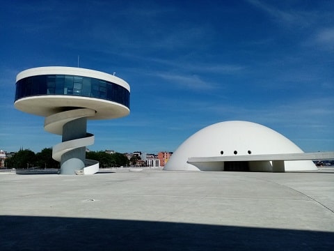 Imagen destacada de El ICAA respalda con 8.800 euros la diversidad cultural del Centro Niemeyer en 2023